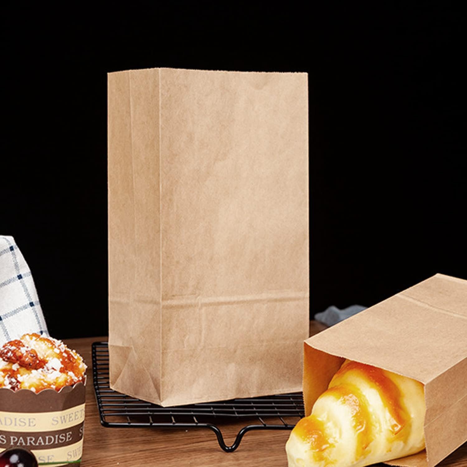 61MXvxf-8lL Square Bottom Paper Bag (21.5*12*7cm)